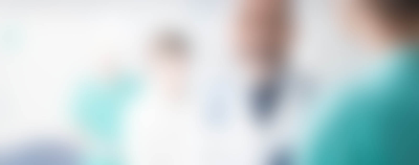 Banner secundario con ambiente médico profesional y moderno, transmite innovación y confianza